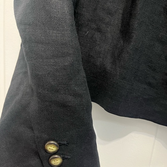 Liz Claiborne Collection Cropped Linen Blazer - Picture 4 of 6